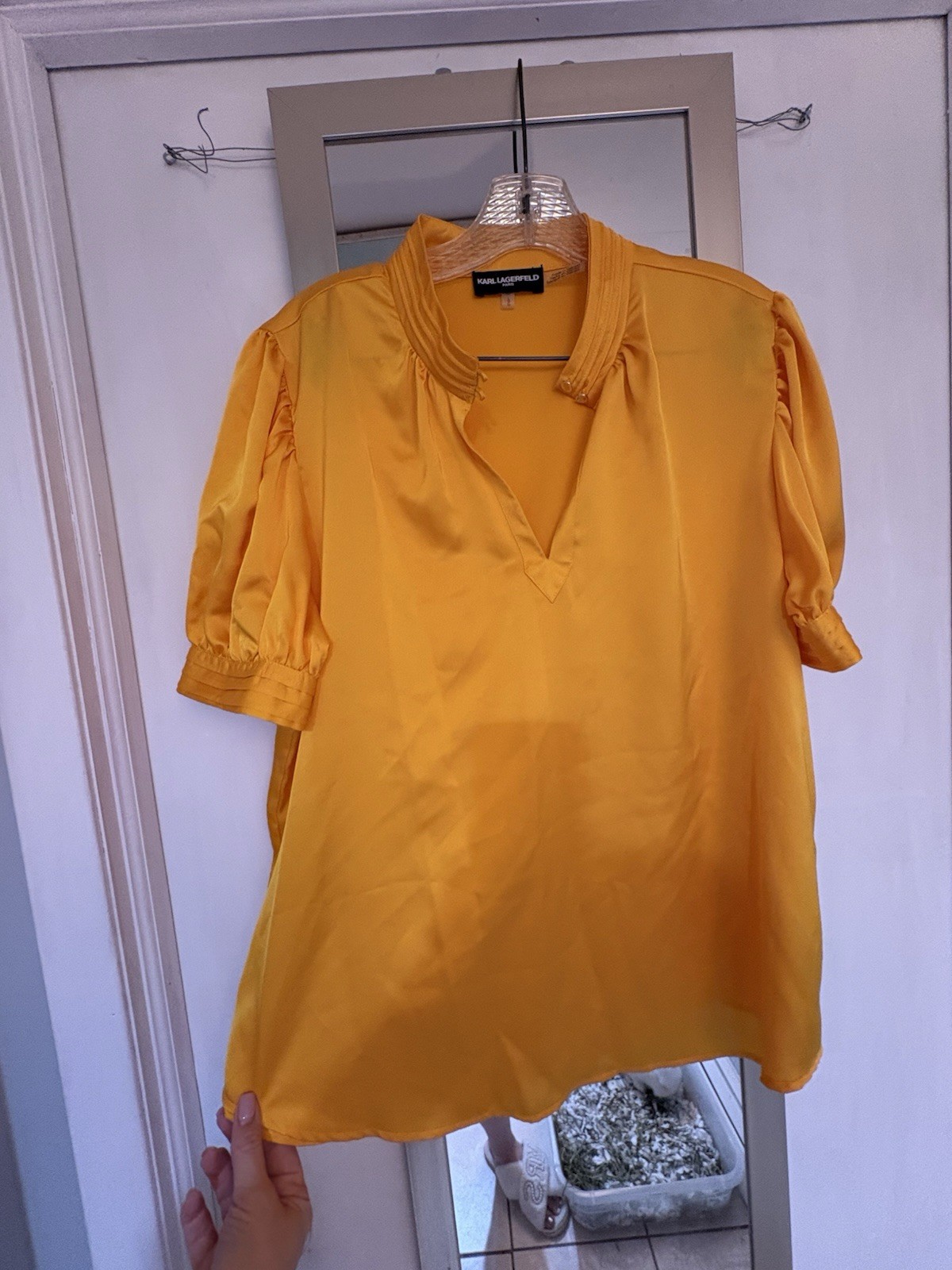 KARL LAGERFELD PARIS Orange Satin V-Neck Puff Short Sleeve Blouse Size G