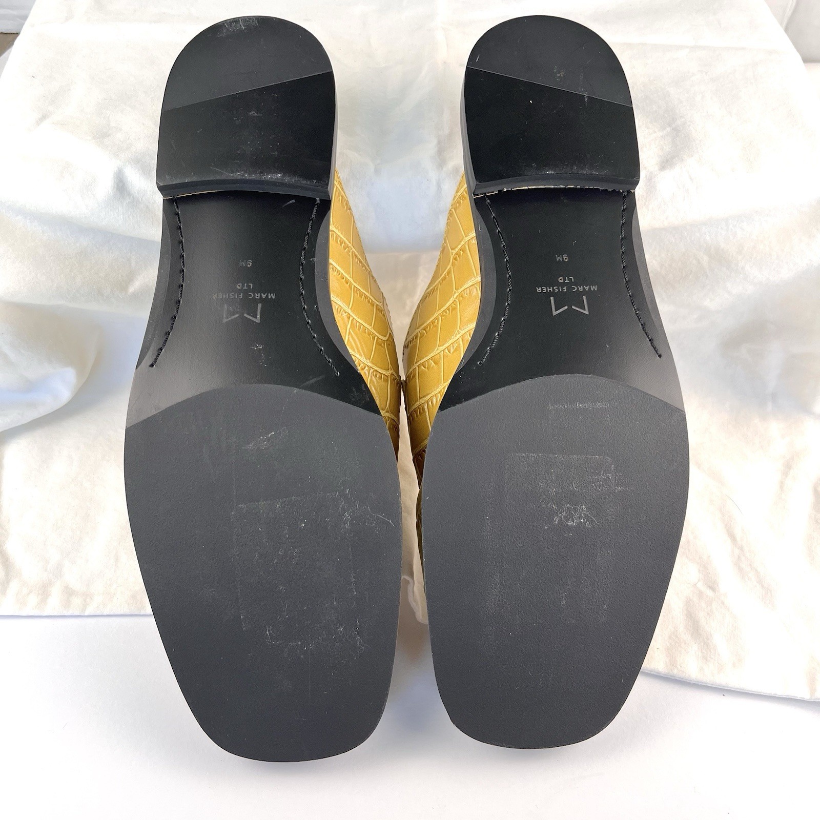 NEW Marc Fisher LTD Flyta Croc Embossed Woman’s Slip On Mules Leather Size 9M