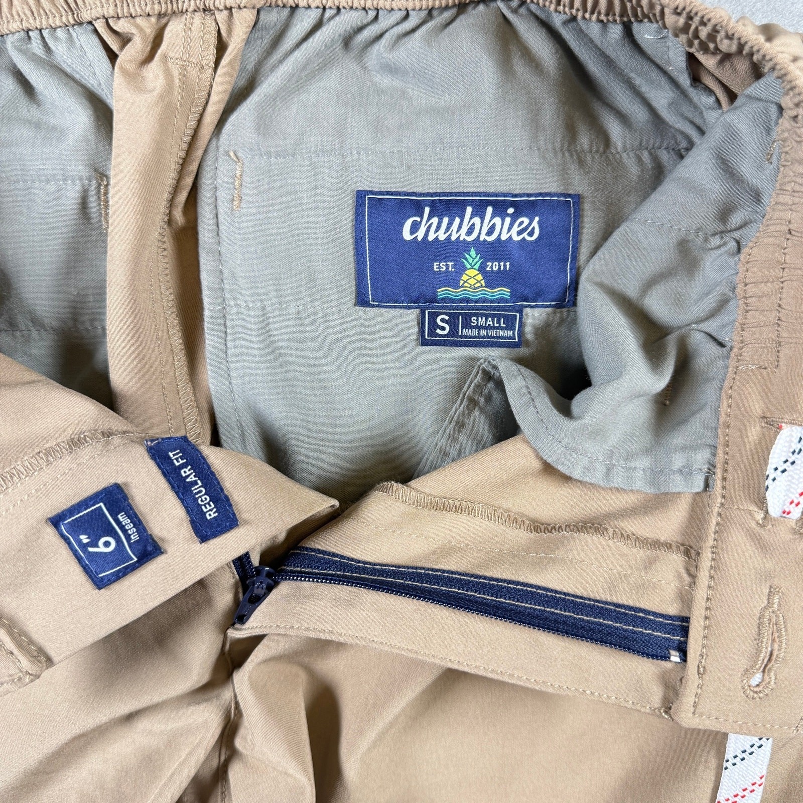 Chubbies everywhere shorts – tan drawstring elastic waist hybrid 6″ inseam sz S