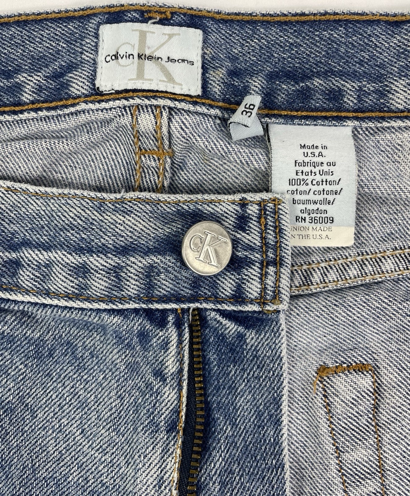 Vintage Calvin Klein Men’s 36×30 Stone Washed Blue Jeans “Fit Like 34×30”