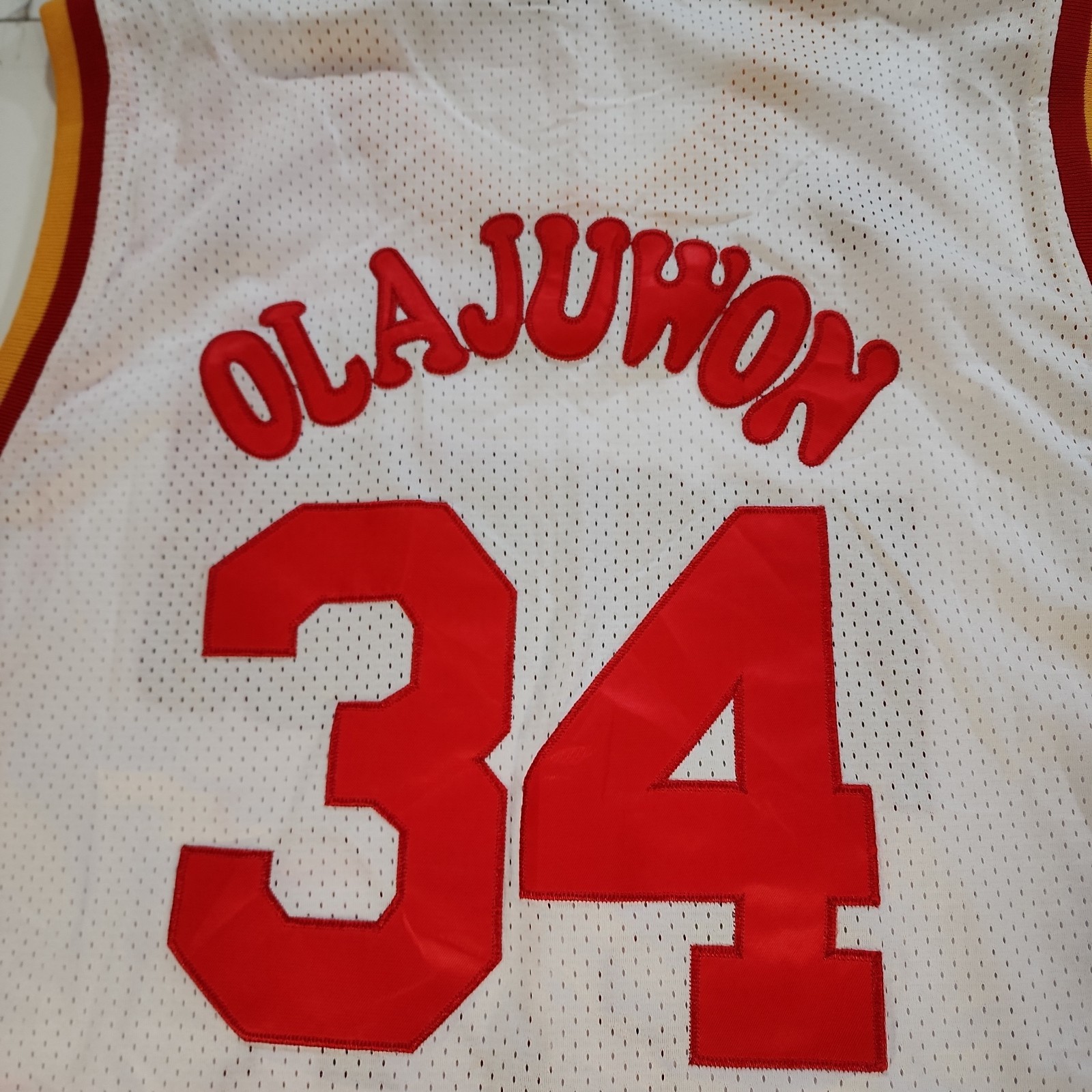 Retro Houston Rockets Hakeem Olajuwon 34 White Basketball Jersey Size XL
