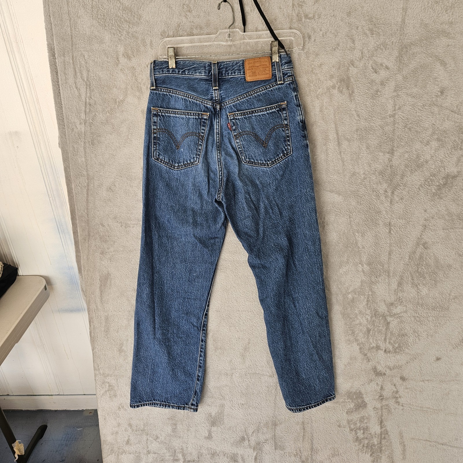 Levis Big E Ribcage Straight Ankle Jeans Women’s Size 27×27 (Actual 27×27) Blue
