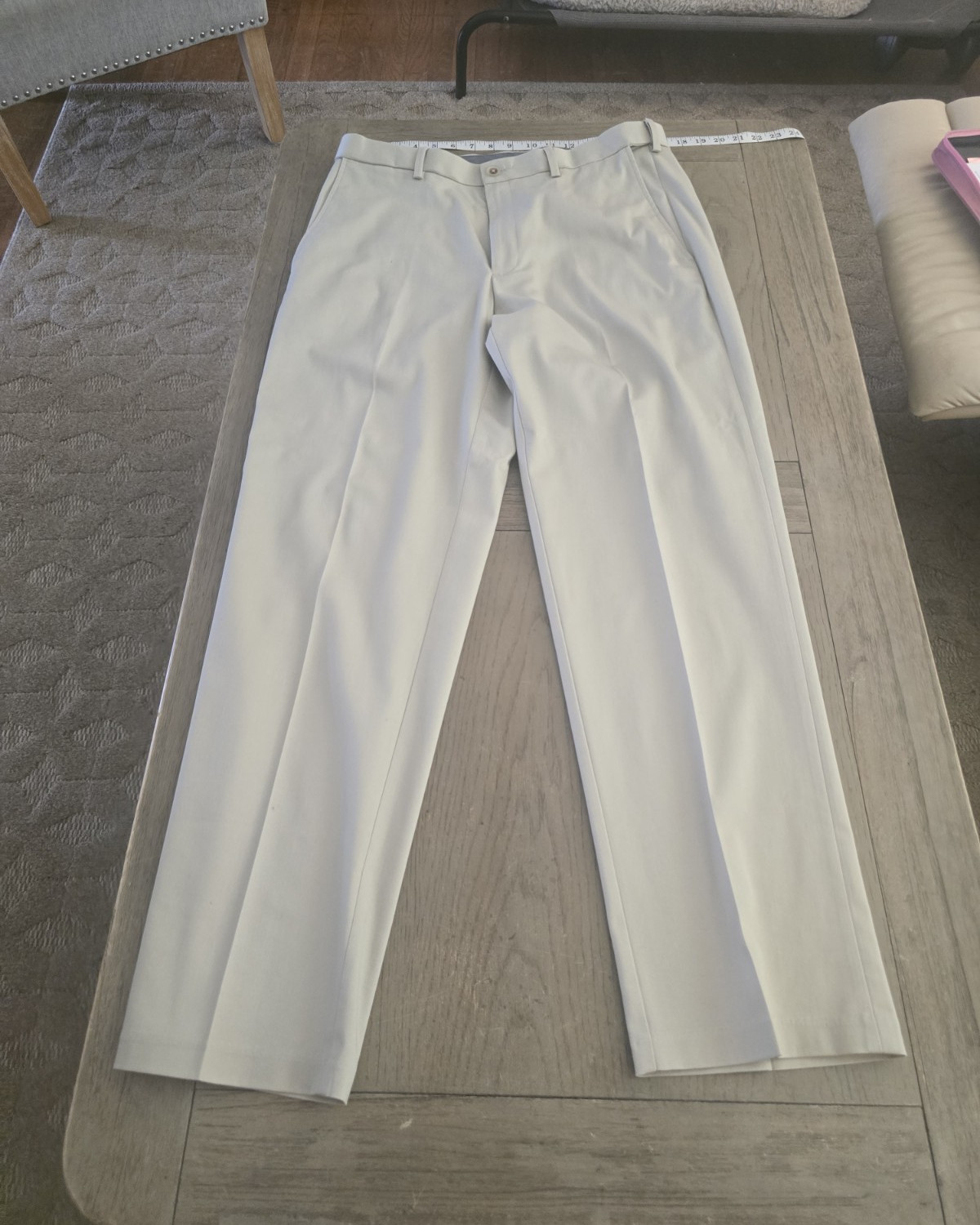 Haggar 34 Cotton Twill Khaki Pants Classic Fit Pleated Straight Stretch