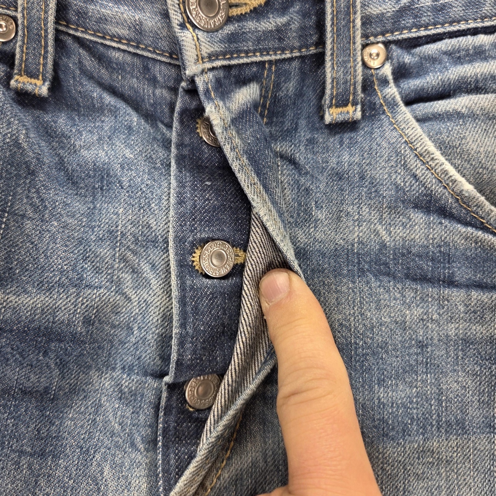 Vintage Levis Engineered Jeans Mens 32×32 Blue Twisted Button Fly Medium Wash