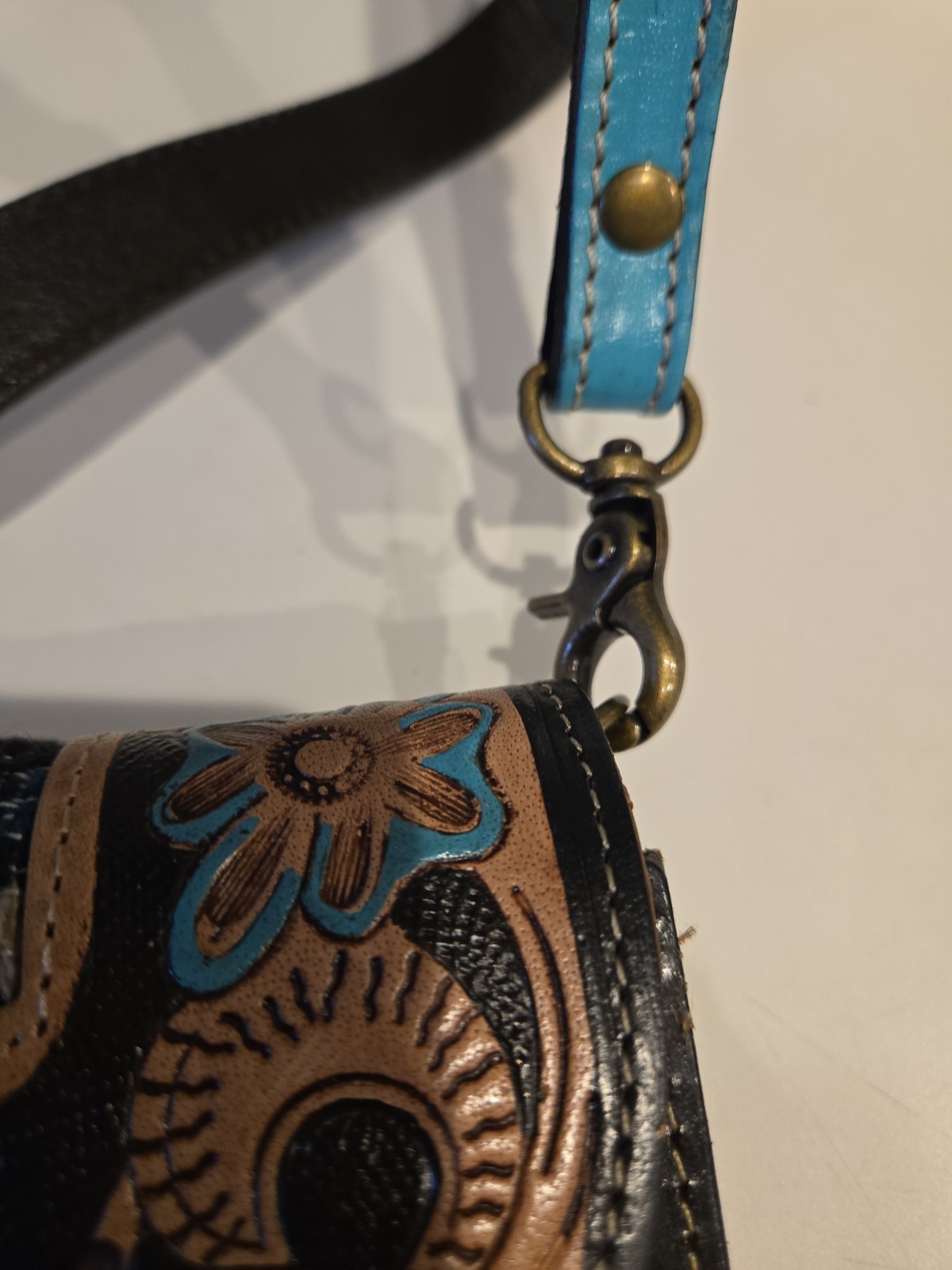 Myra Monolouge Crossbody Wallet