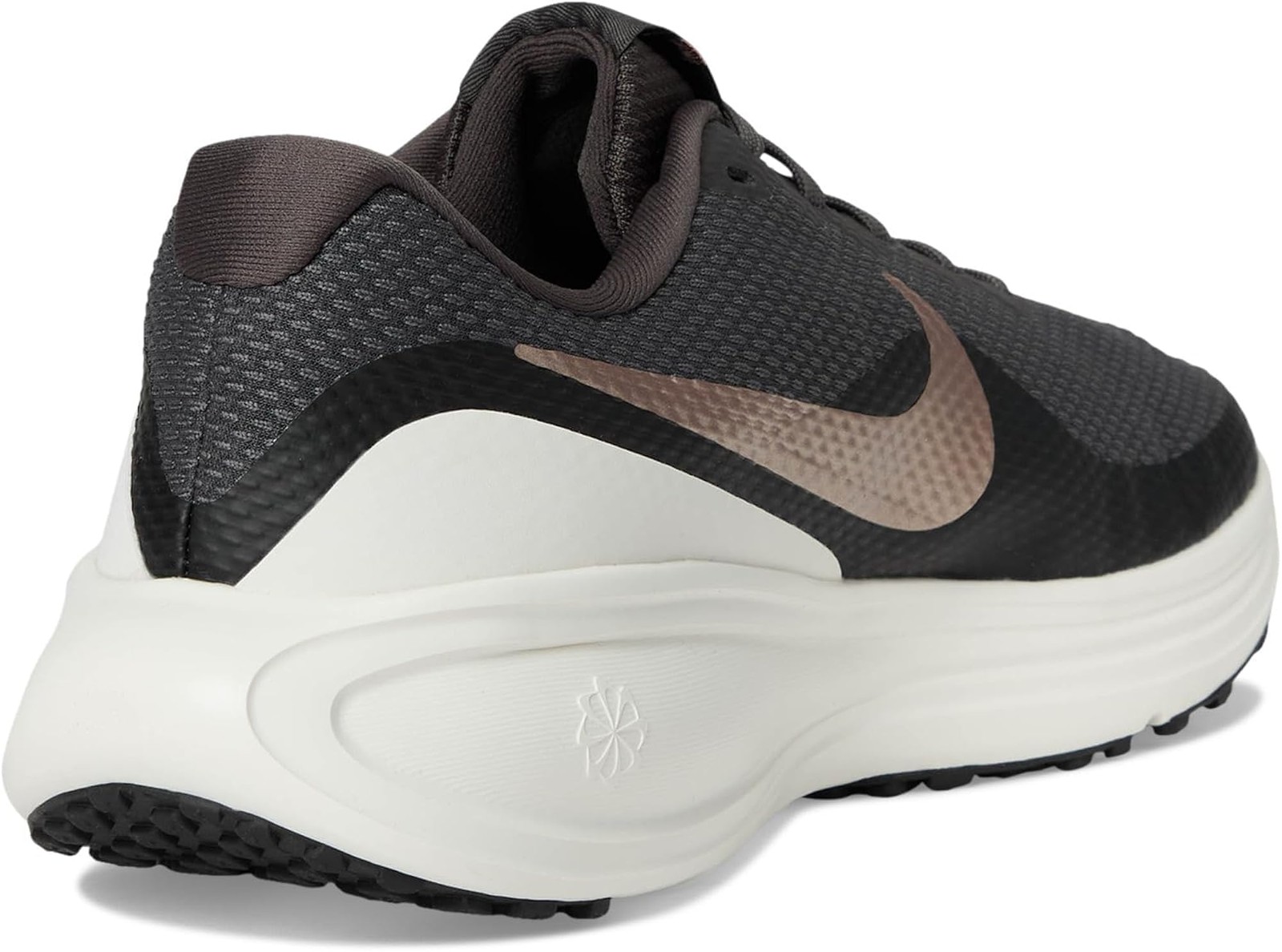 Nike Womens Revolution 8 White/Black/Metallic Gold 5.5 Medium – White/Black/Meta
