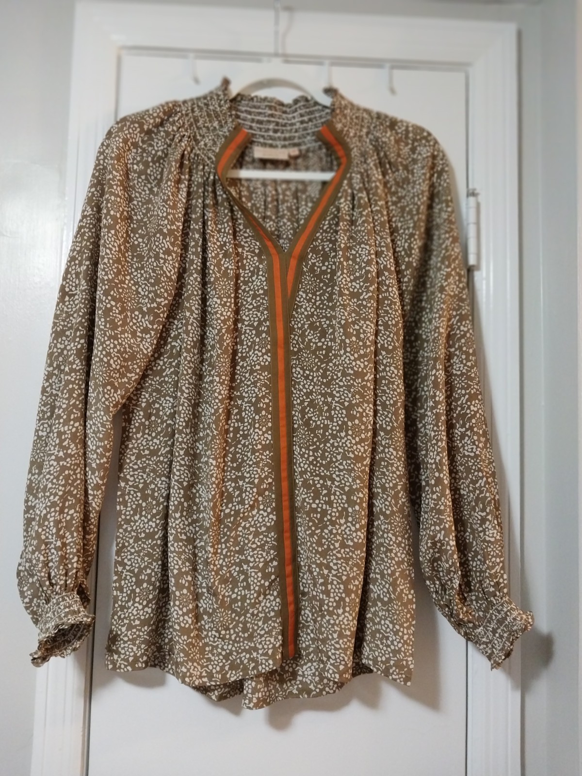 Rungolee Silk Blouse Multicolor Boho Chic Women’s M Smocked Sleeve V-Neck