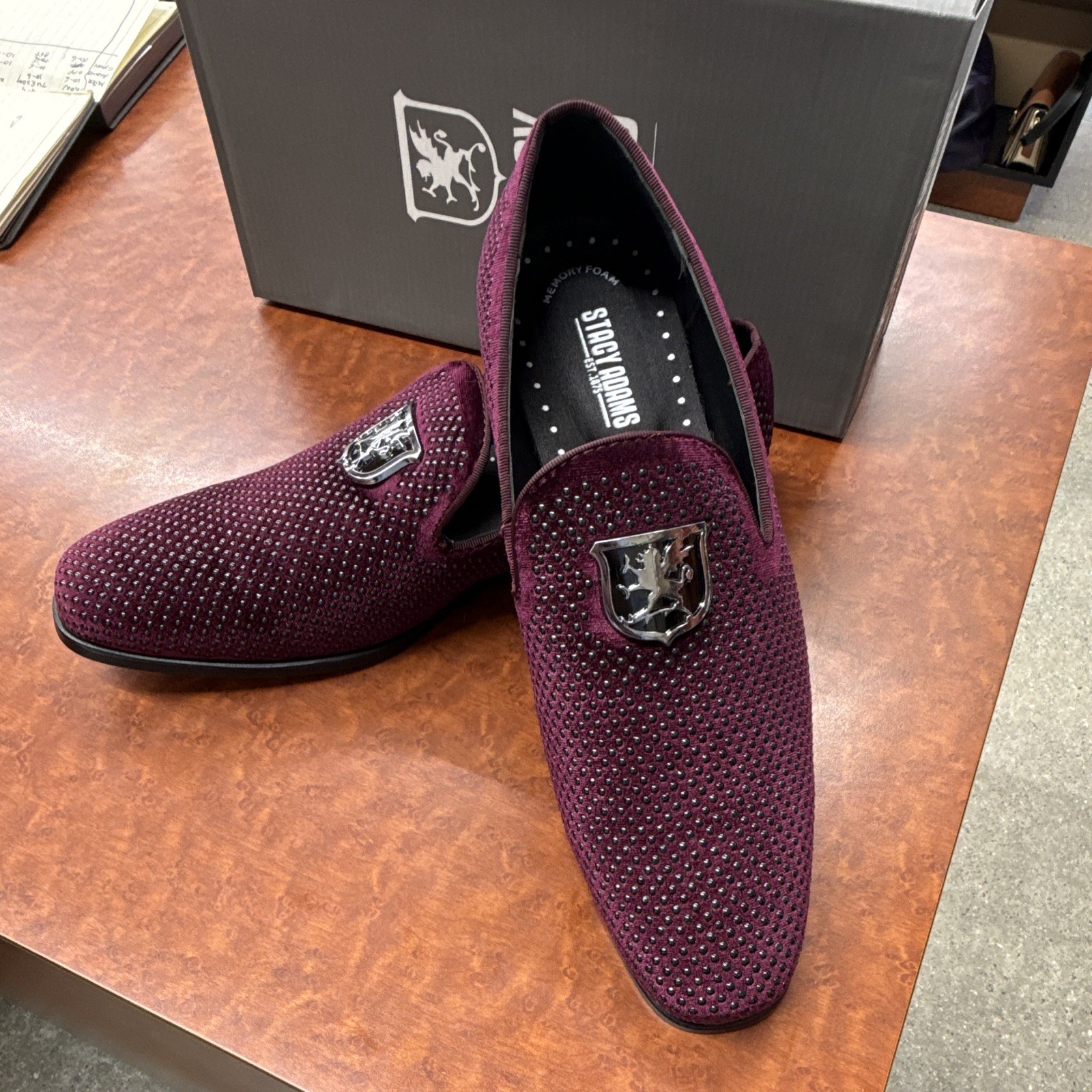 Stacy Adams Men’s Burgundy Studded Logo Slip-On Dress Loafers Almond Toe 9.5M