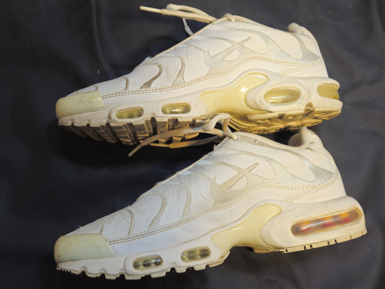 Size 9 Nike Air Max Plus TN Ultra White Metallic Silver Men Shoes AJ2029 100