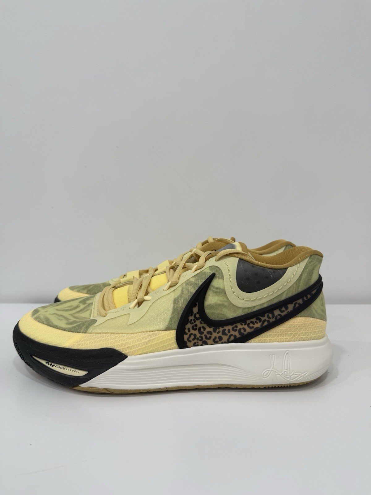 Nike Kyrie 8 Citron Leopard NIB Box Shoes Sneakers DJ6017-800 Men Size 13.5
