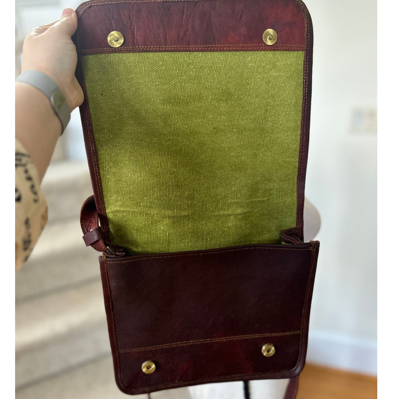 Vintage Unbranded Chocolate Brown Leather Crossbody Satchel 10×11 inches
