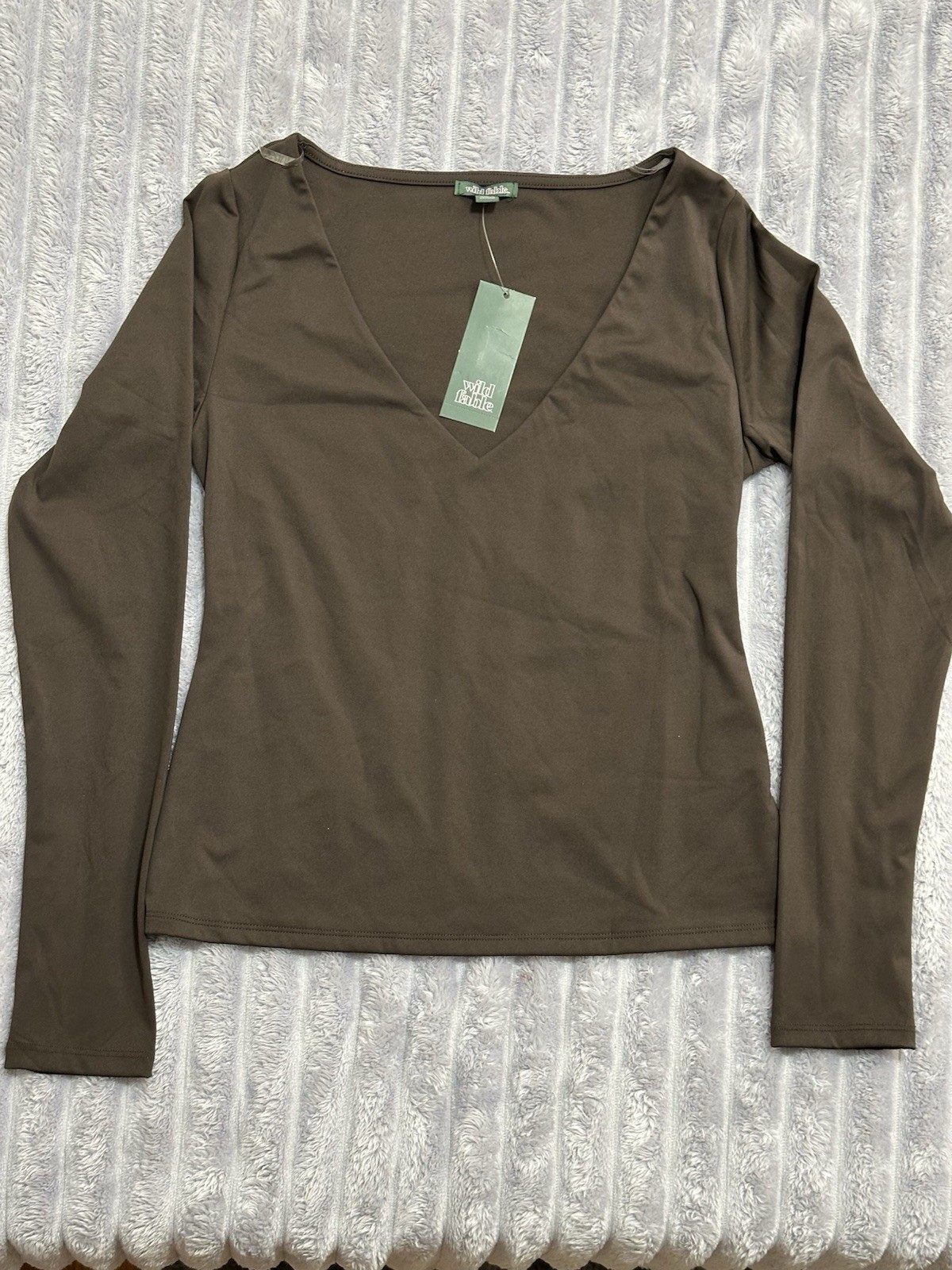 Wild Fable Solid Knit V-Neck Long Sleeve Pullover Top Brown Nylon Women’s M