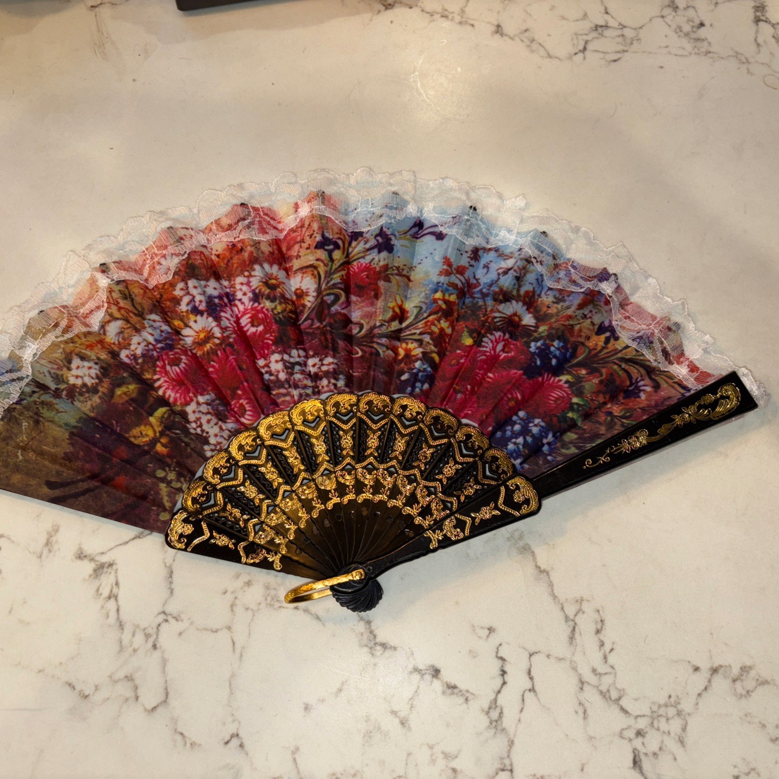 Decorative fabric/white Lace/plastic hand fan, Flower design NEW