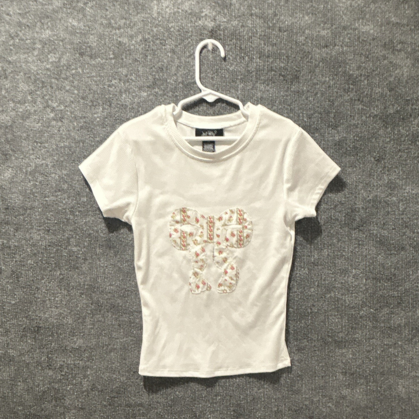 Just Polly New York White Ribbed Knit Embroidered Butterfly Slim Tee XS