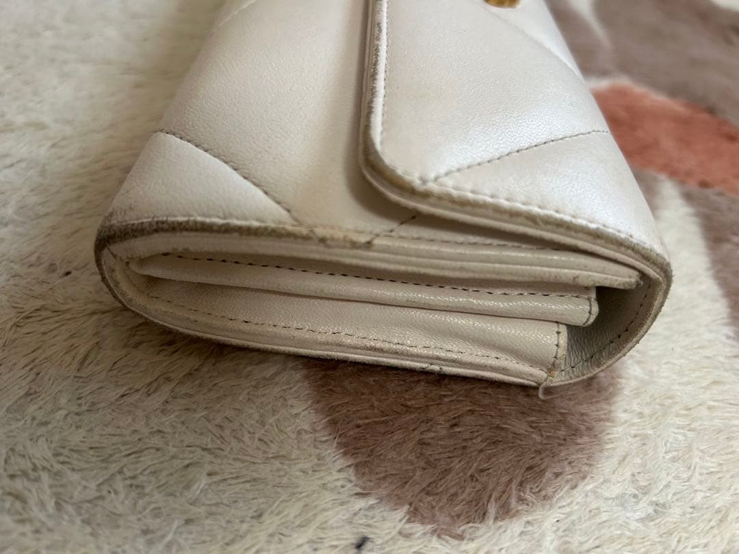 Price Negotiable Chanel Long Wallet White Lambskin White Matelass Coco Mark Warr