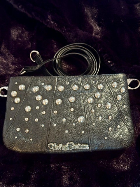 Harley Davidson Black Leather Studded Crossbody Bag Clutch Wallet Silver Logo
