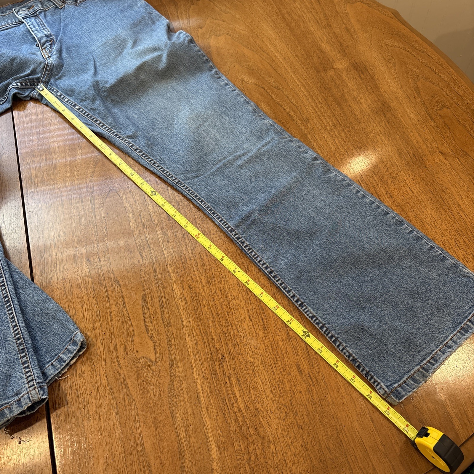 2002 Levi’s Stretch Jeans Women’s 10M Blue Medium Wash (30Wx29L)