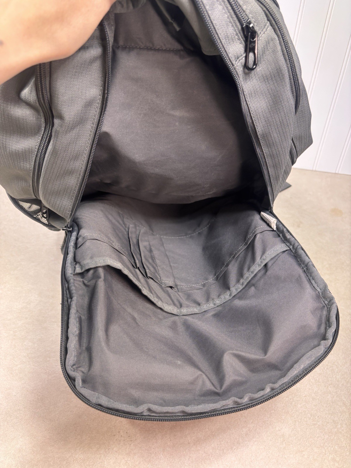 Nike Brasilia 9.5 Training Backpack Grey Book Sports Overnight Swoosh Bag