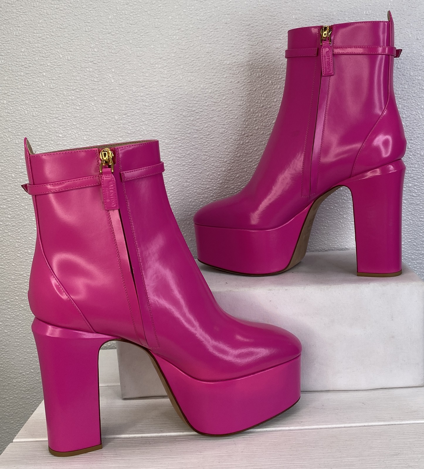 Valentino Garavani Pink PP Collection VLogo 120MM Platform Ankle Boots Size 7.5