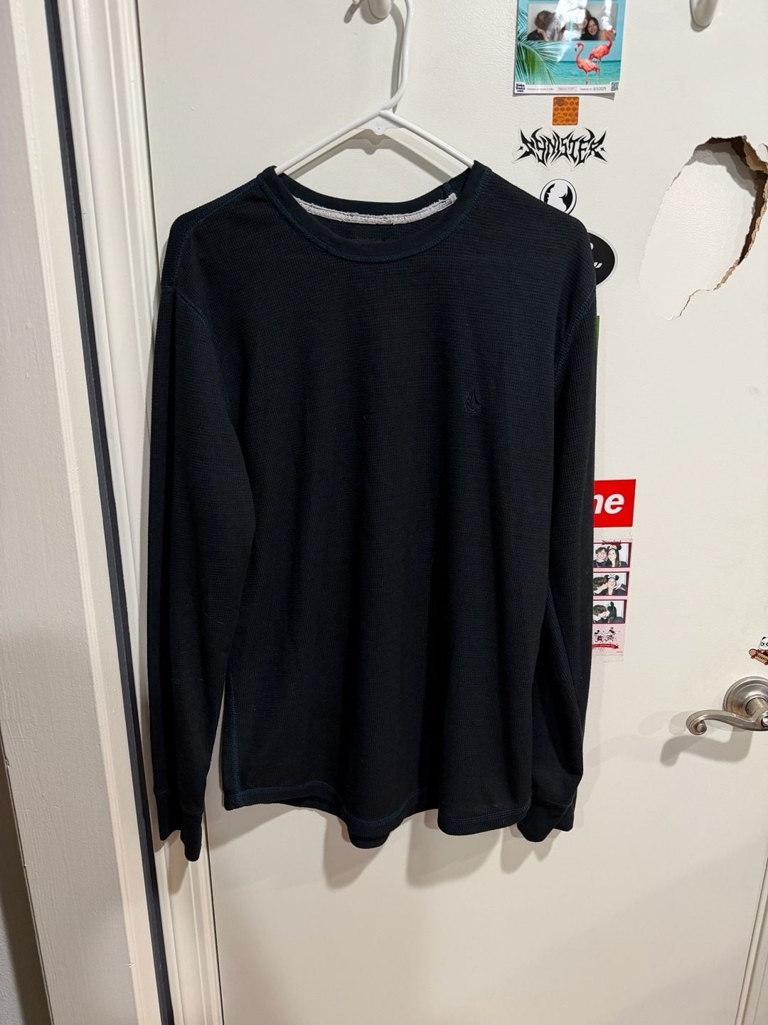 Volcom Men’s Waffle Knit Thermal Long Sleeve T-Shirt in Blue