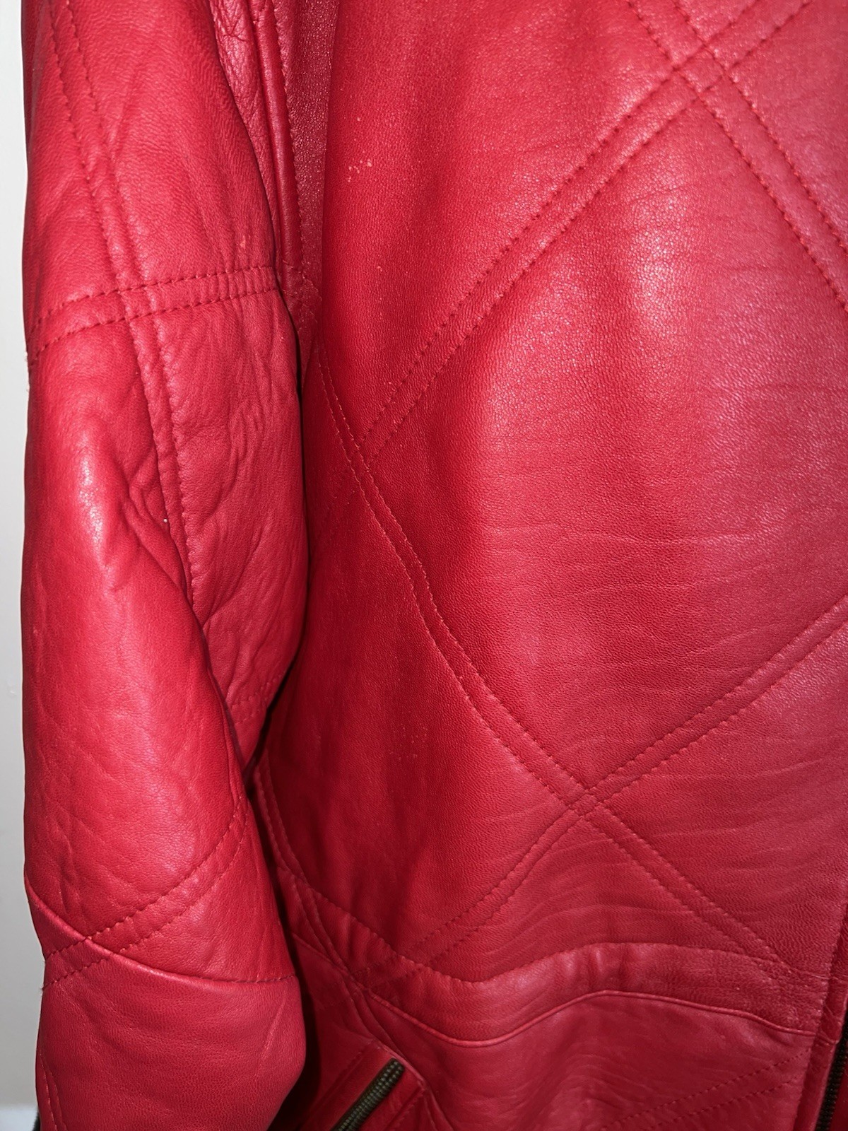 NWT Jacqueline Ferrar Red Quilted Leather Coat Jacket Black Fur Trim Womens L