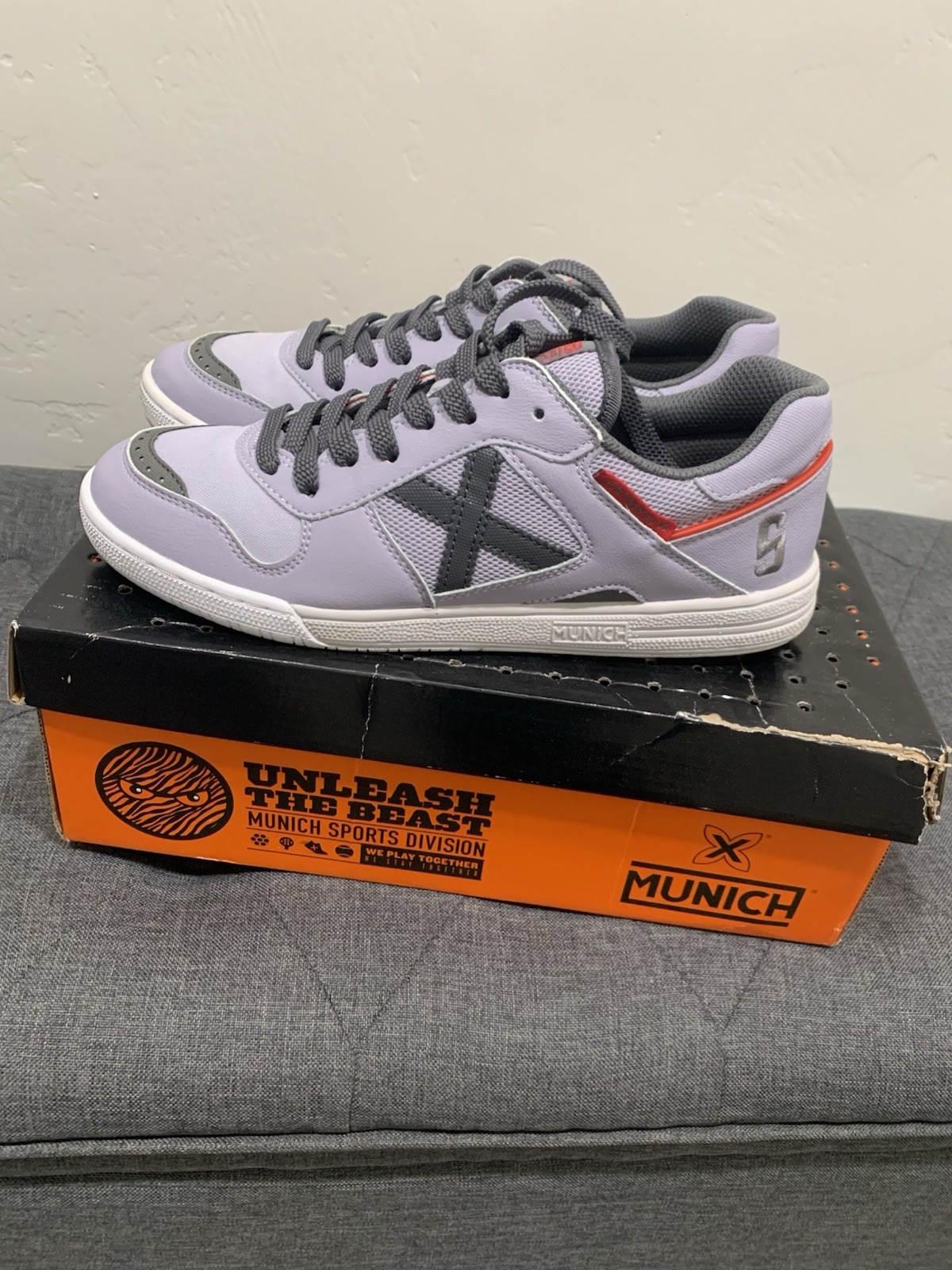 Munich Continental V2 4104050 Low Top Lace-Up Sneakers Purple Gray Red