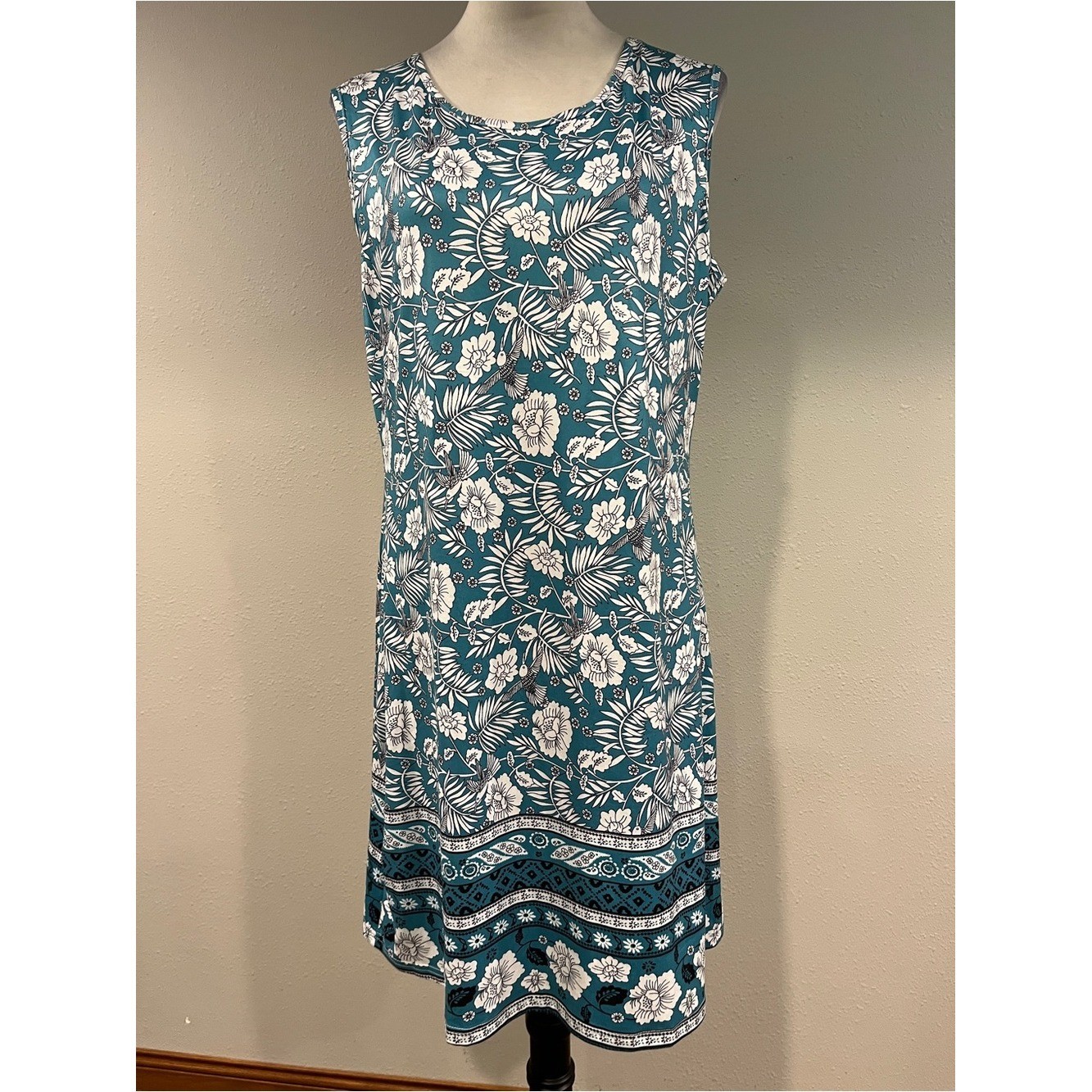 Sleeveless Teal flowers and hummingbirds print mini Dress size extra large