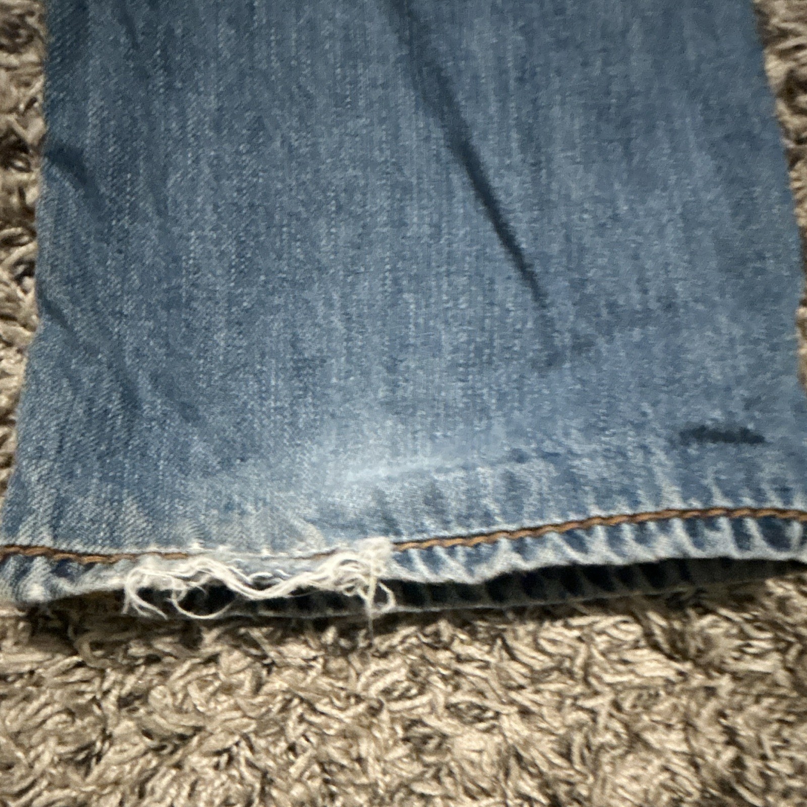 True Religion Men’s Blue Light Wash Bootcut Denim Jeans Regular Fit Mid Rise