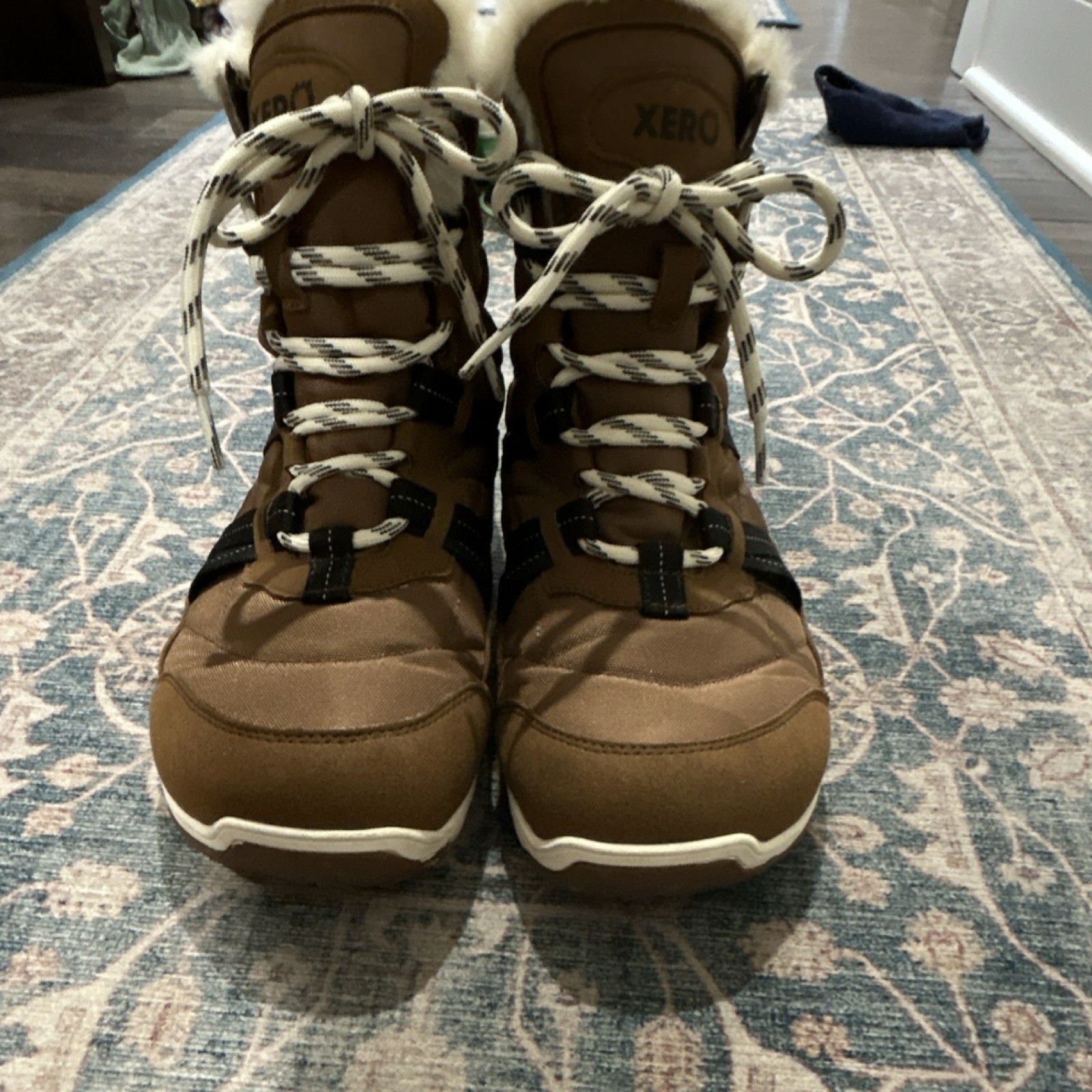 Xero Brown Men’s Ankle Boots Lace Up Rugged Rubber Sole Winter Size 10