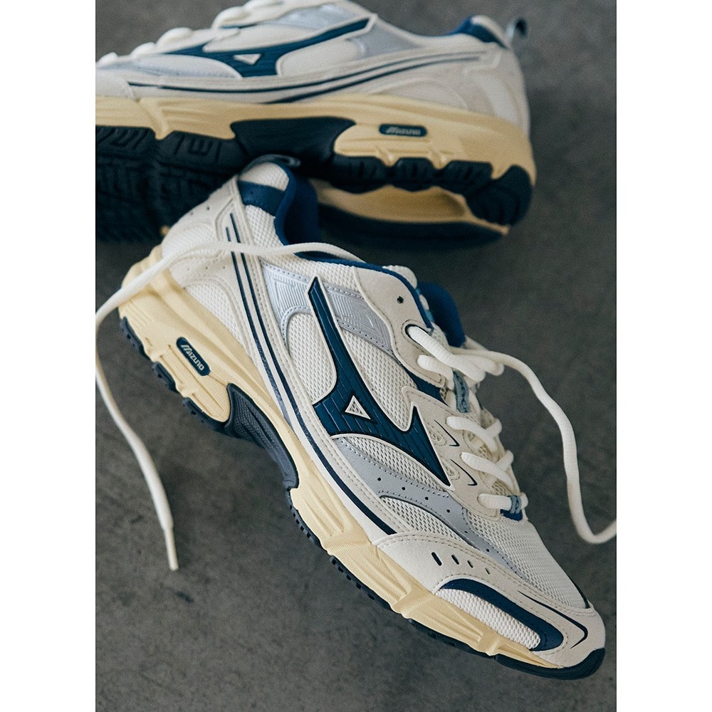 mizuno MXR D1GA256206 Light Beige Blue Unisex Shoes tko06