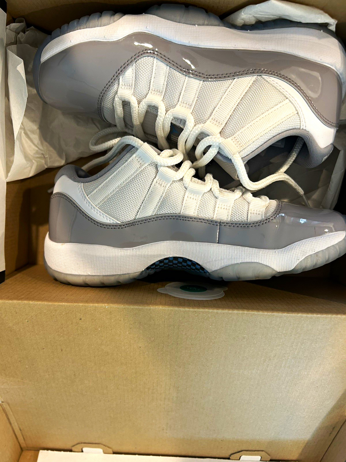 Jordan Air Jordan 11 Retro Low GS 5Y White/University Blue 528896-140