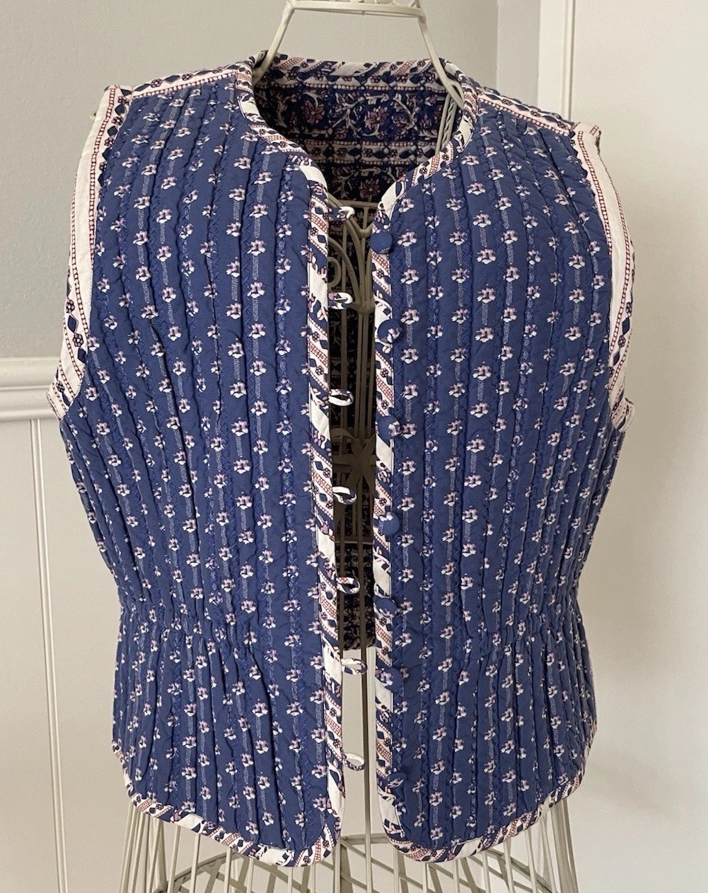 Sézane Paris Lalo Women’s Quilted Reversible Vest 42 10 Blue White Buttons NWOT