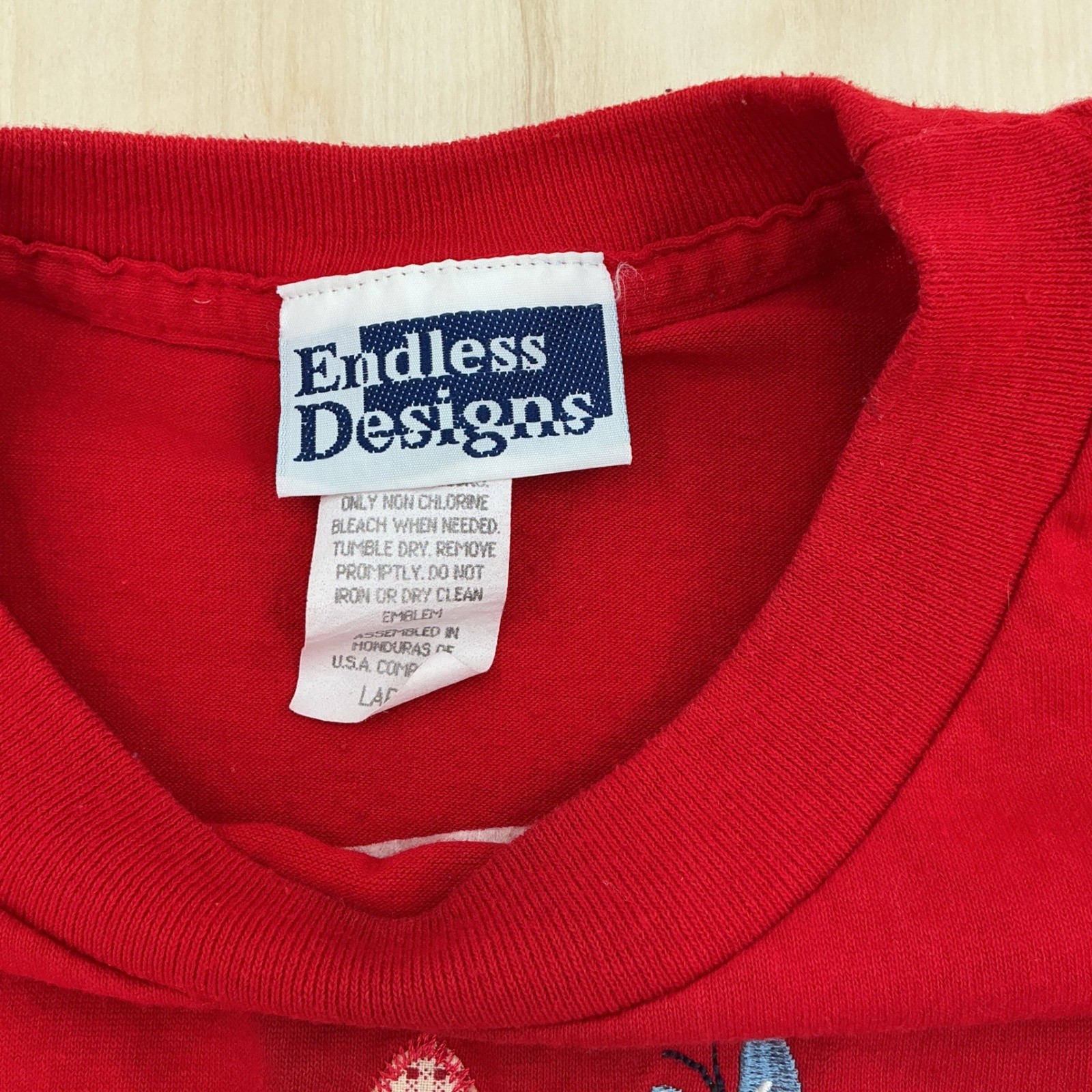 Endless Designs T-Shirt Womens L Red Embroidered Cat Floral 90s Cottagecore Tee