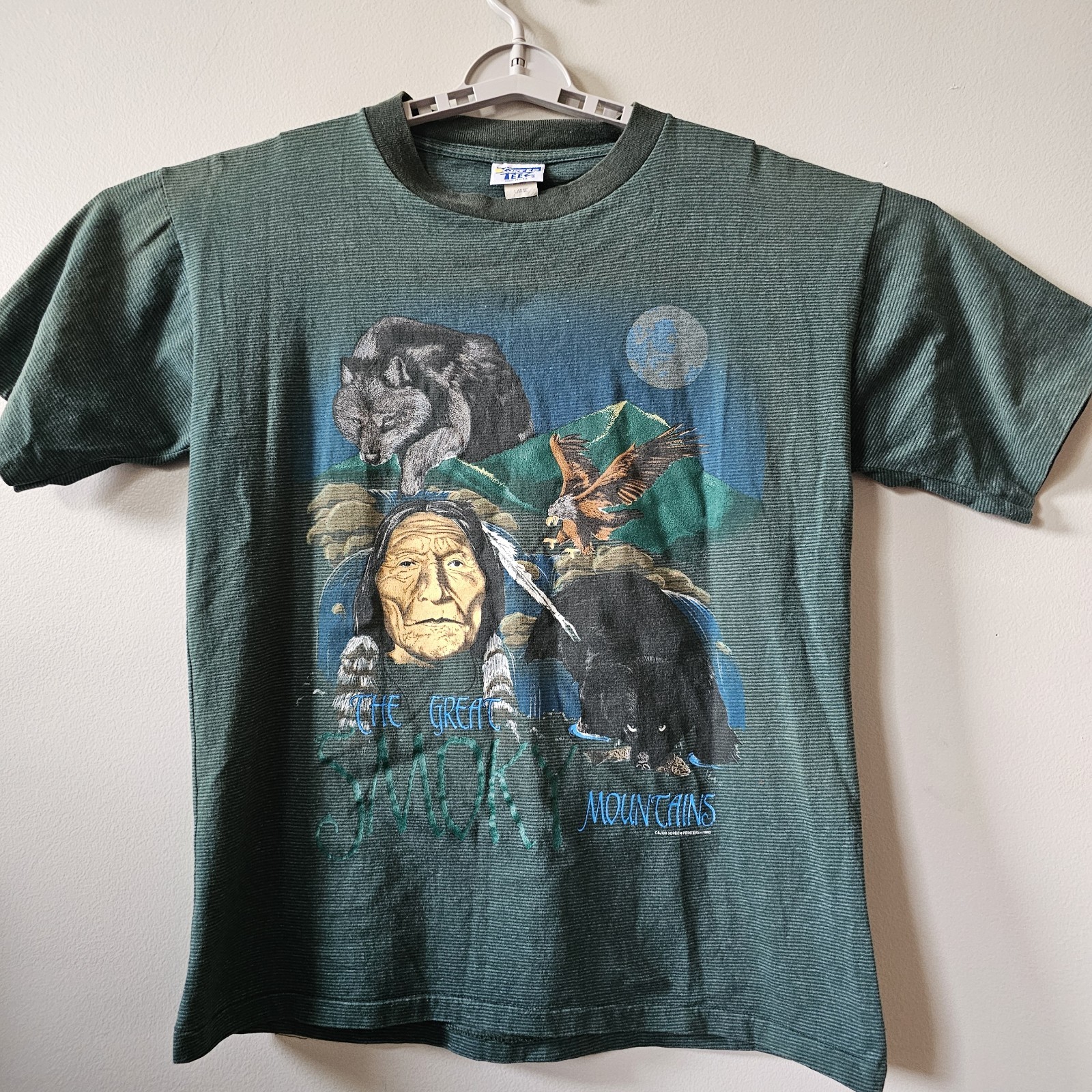 Vintage Native American T-Shirt Men’s Size Large Bear Wolf Eagle Single Stitch