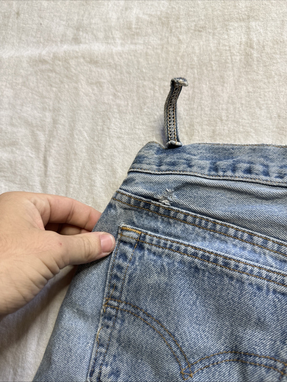 Vintage Levi’s 501 Blue 90s USA Button Fly 1990s Men’s 501xx Distressed 32X29