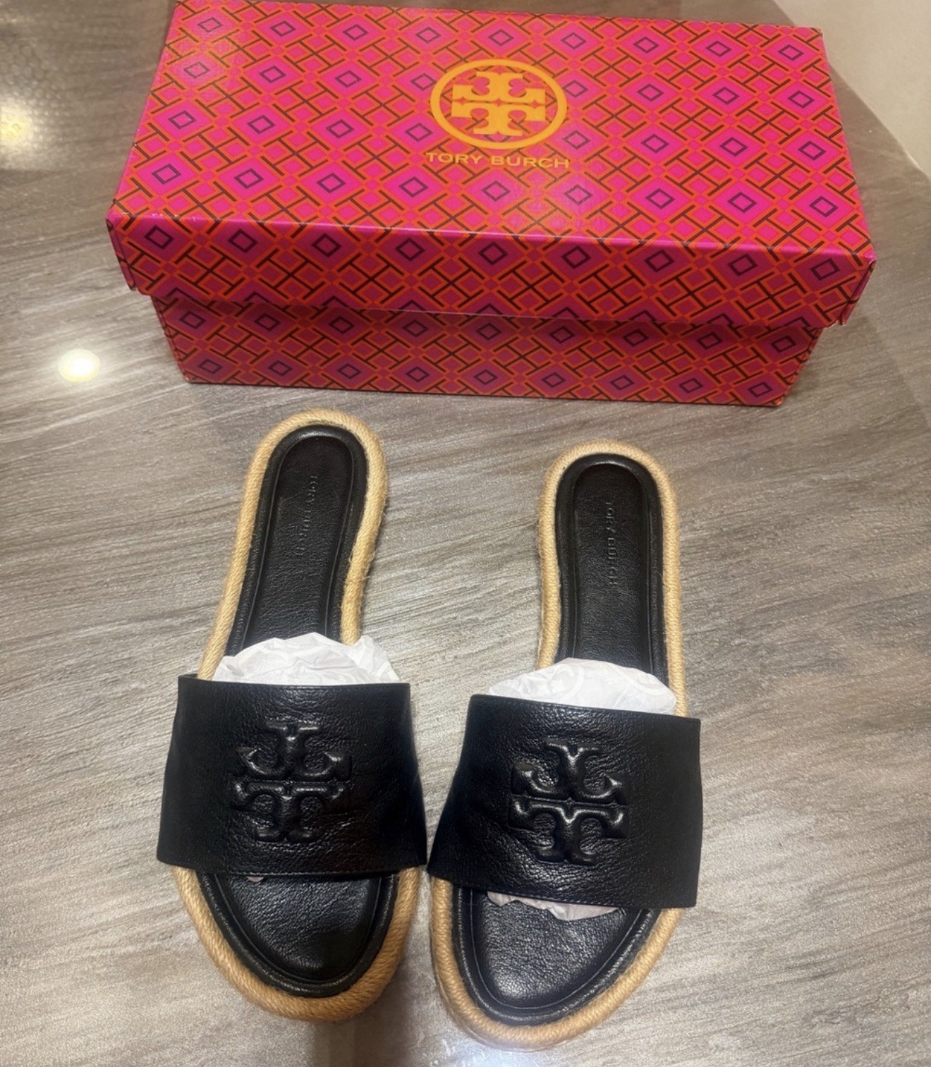 Tory Burch. Everly Sandals, black leather, size 8, Slightly used