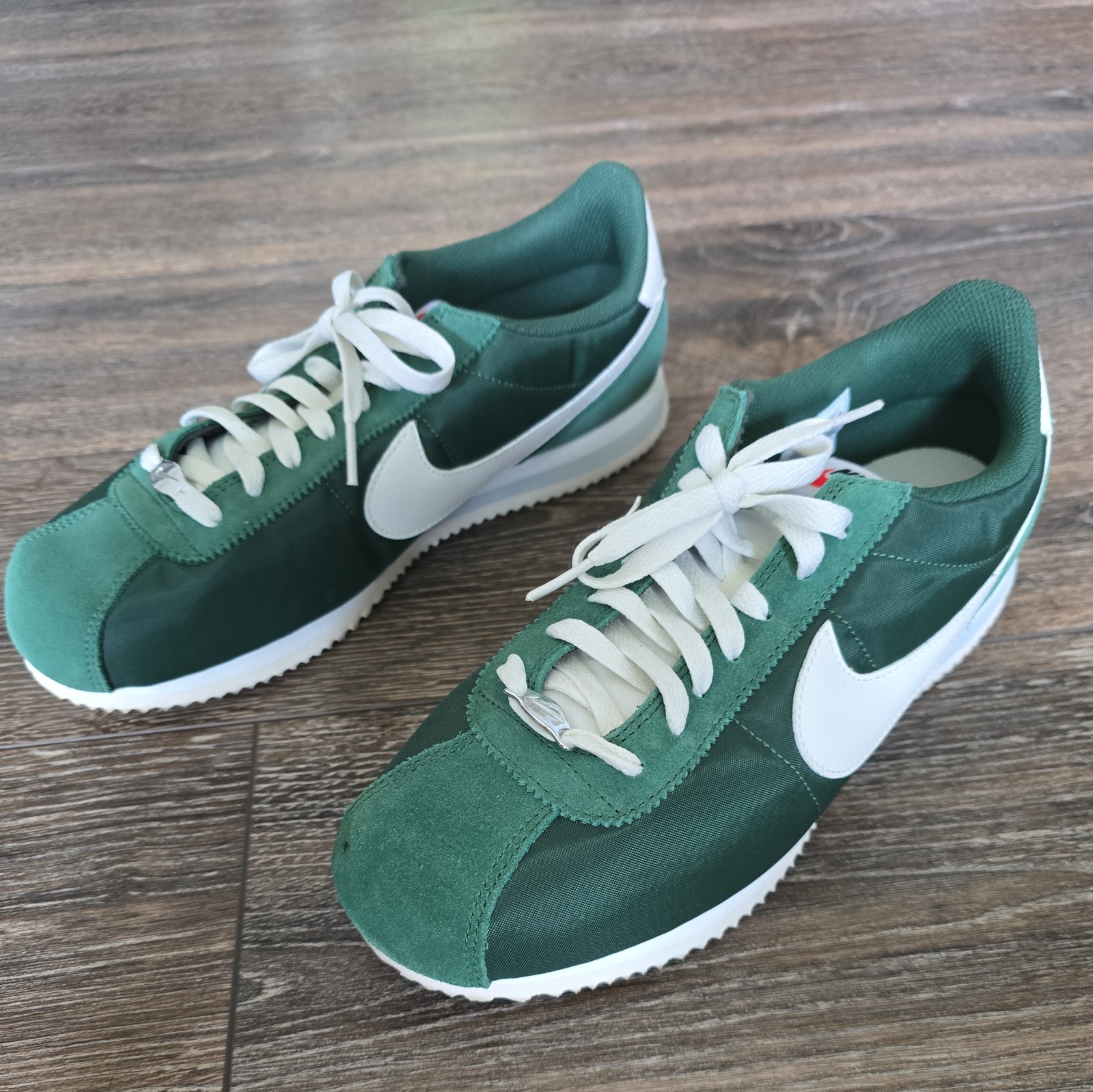Nike Cortez Shoes Womens Sz 12 Green Fir Sail Classic Retro Sneakers DZ2795-300