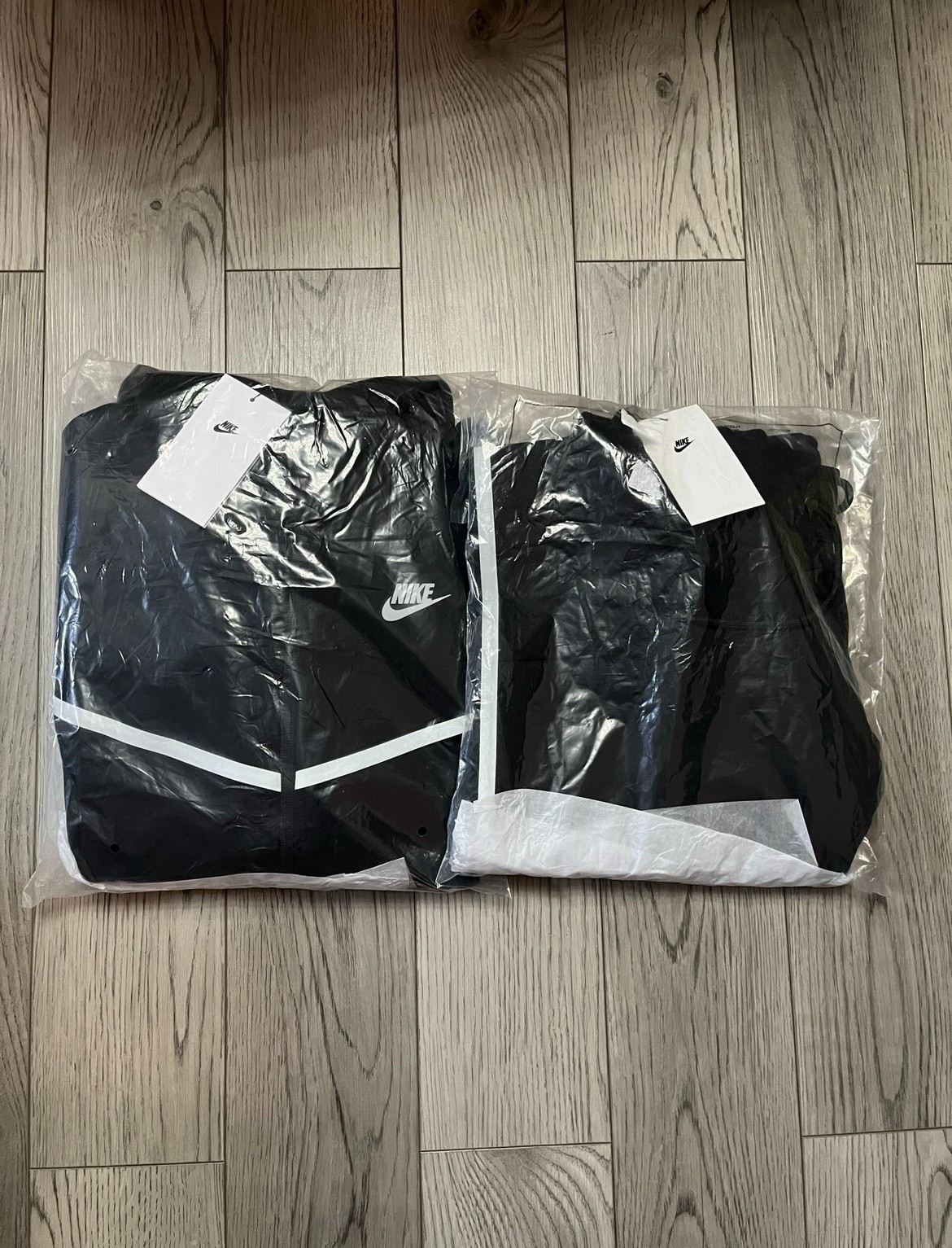 Size Medium – Nike Tech Black Reflective Full-Zip Hoodie & Joggers FREE SHIPPING