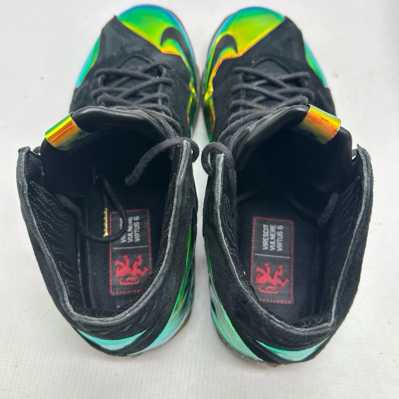 Nike LeBron 11 EXT QS Kings Crown Men’s Size 9.5 US 677693-001 Black Basketball