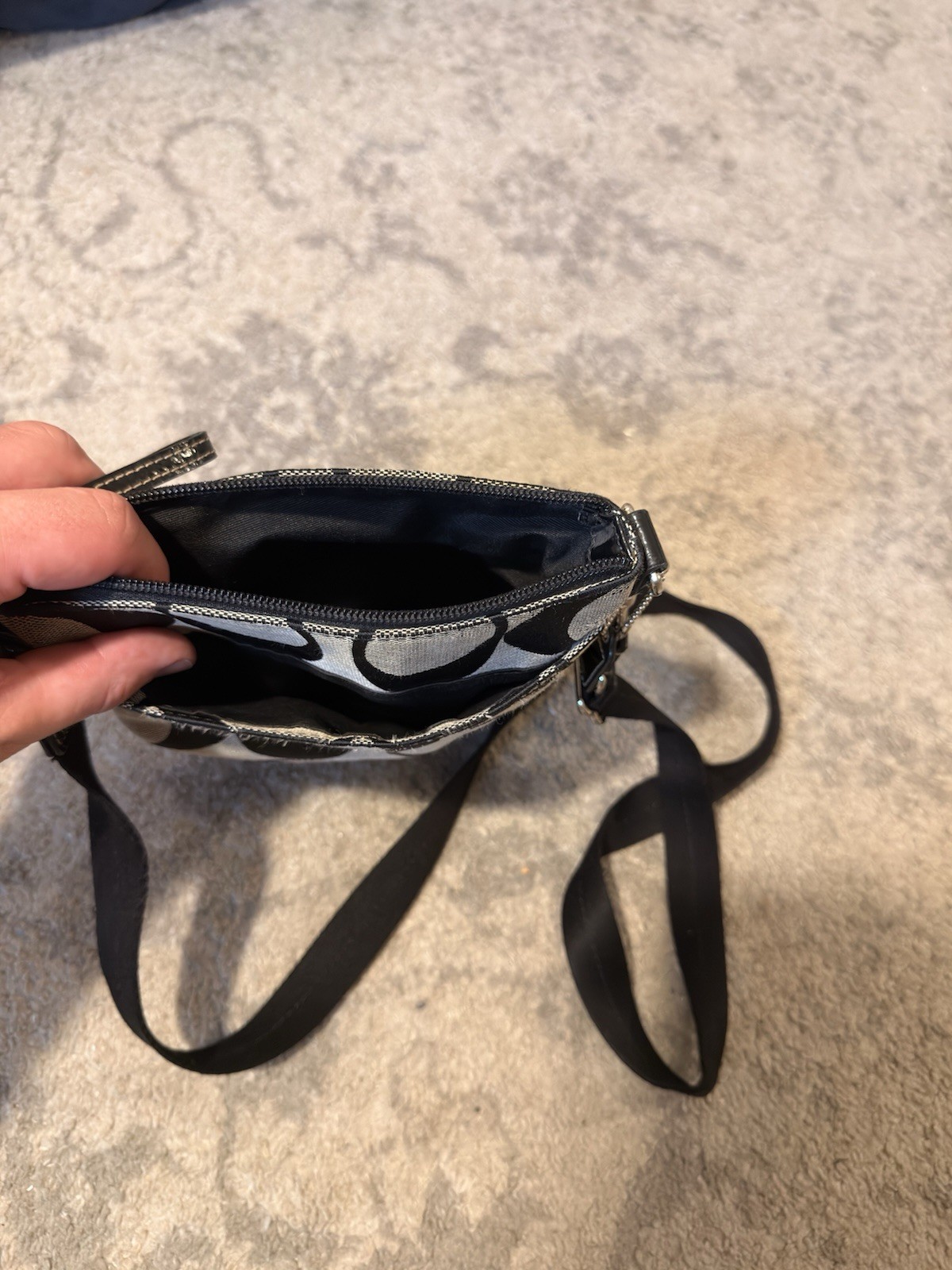 Coach Signature Swingpack Crossbody Bag Black/Gray Zip, Detachable Strap