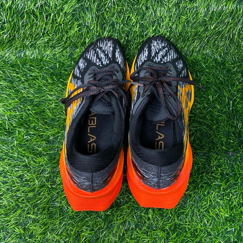 Asics Novablast 3 Men’s 12 Black Orange Running Athletic Sneakers Shoes 1945
