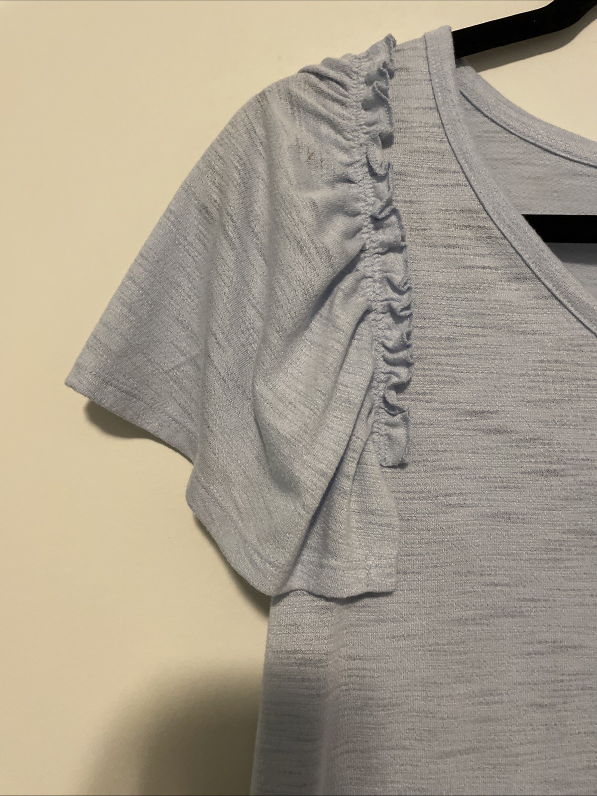 LC Lauren Conrad M Blue V Neck Ruffle Sleeve Knit Top Romantic