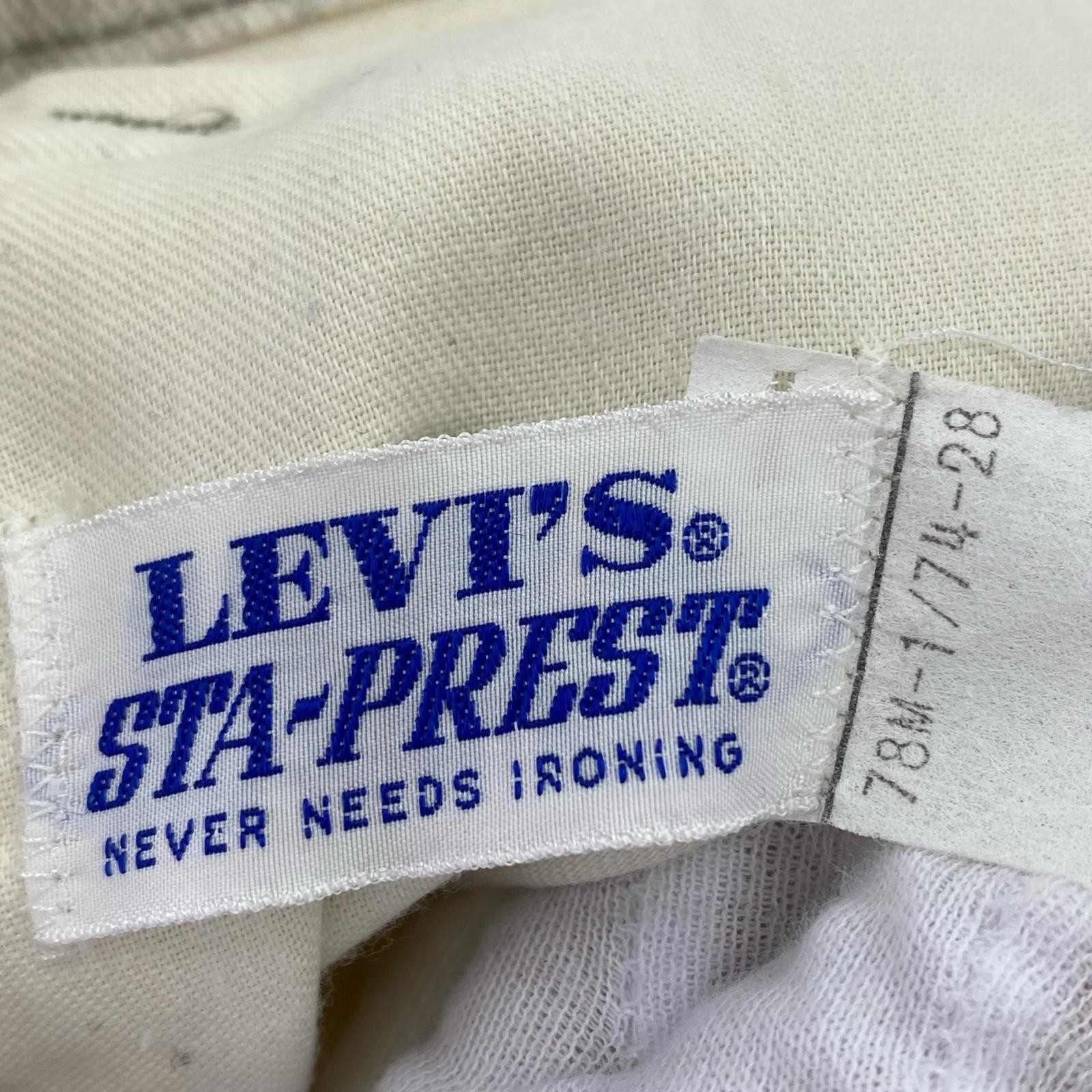 Levi’s STA-PREST HalfPants size78M-1/74-28/Beige made in USA