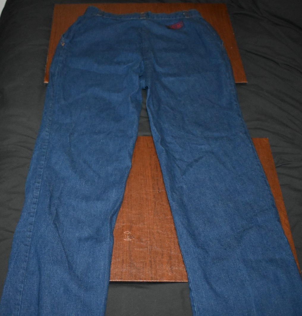 Vintage LEVI STRAUSS & CO BIG E ultra high waisted womens jeans Size 28 waist