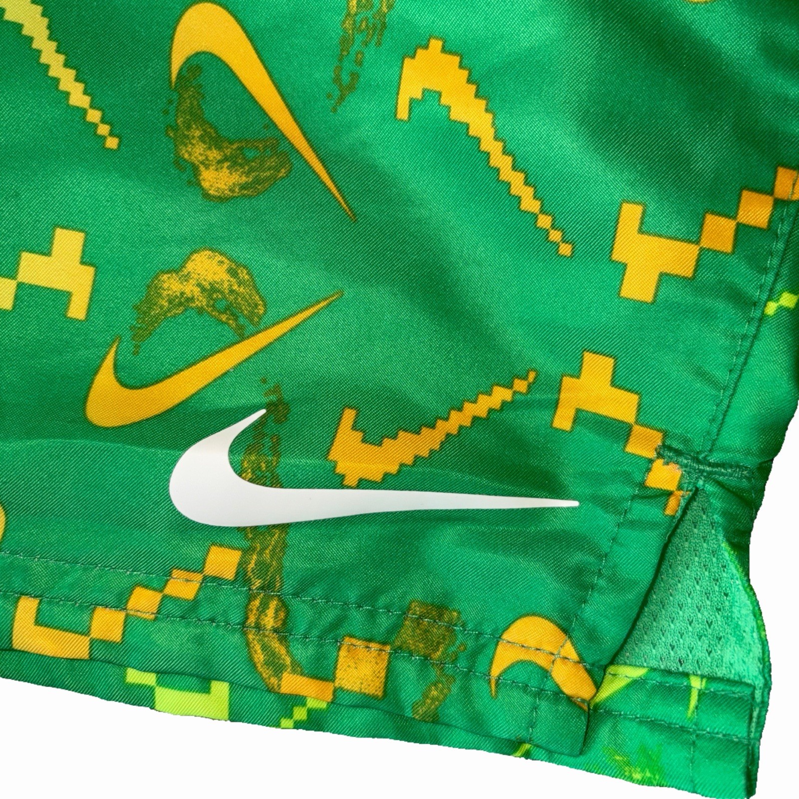 Nike Mens XL Swim Trunks Green Electric Yellow Digi Swoosh Ombre 6” Lined