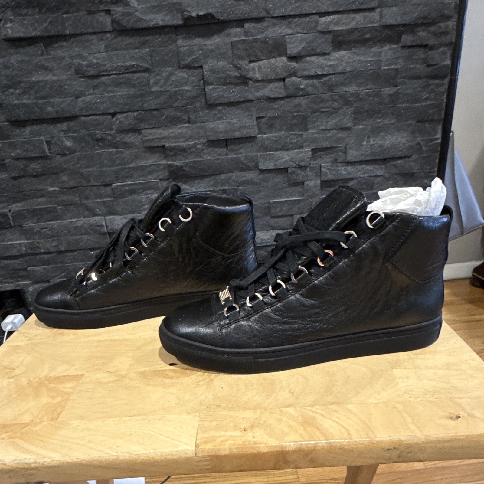 Balenciaga Black Leather High-Top Lace-Up Men’s Sneakers 477286WAD40