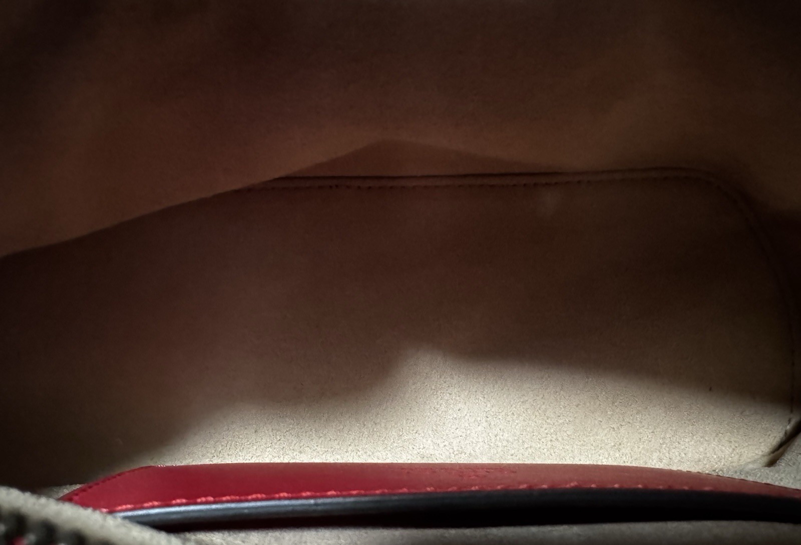Gucci GG Marmont Matelassé Red Leather Small Shoulder Bag Zip Top Italy