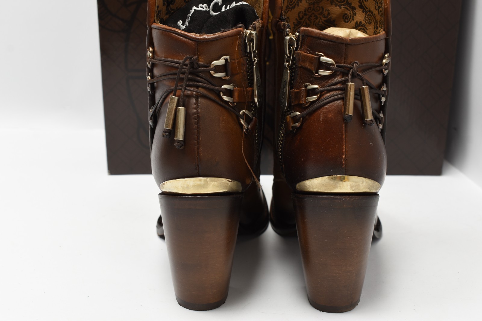 Ladies Cuadra CU434 LD Satro Chestnut Laser & Embroidery Round Toe Size 8 West