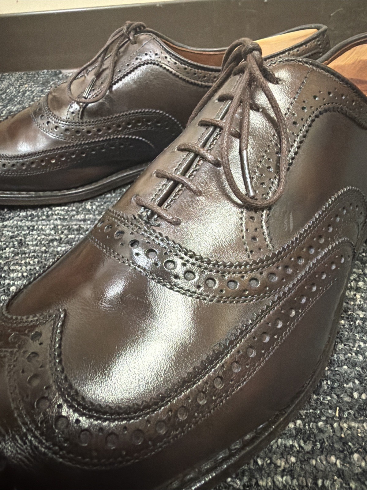 RARE Allen Edmonds McAllister Dark Brown Balmoral Wingtip Brogue Lace-Up Oxfords