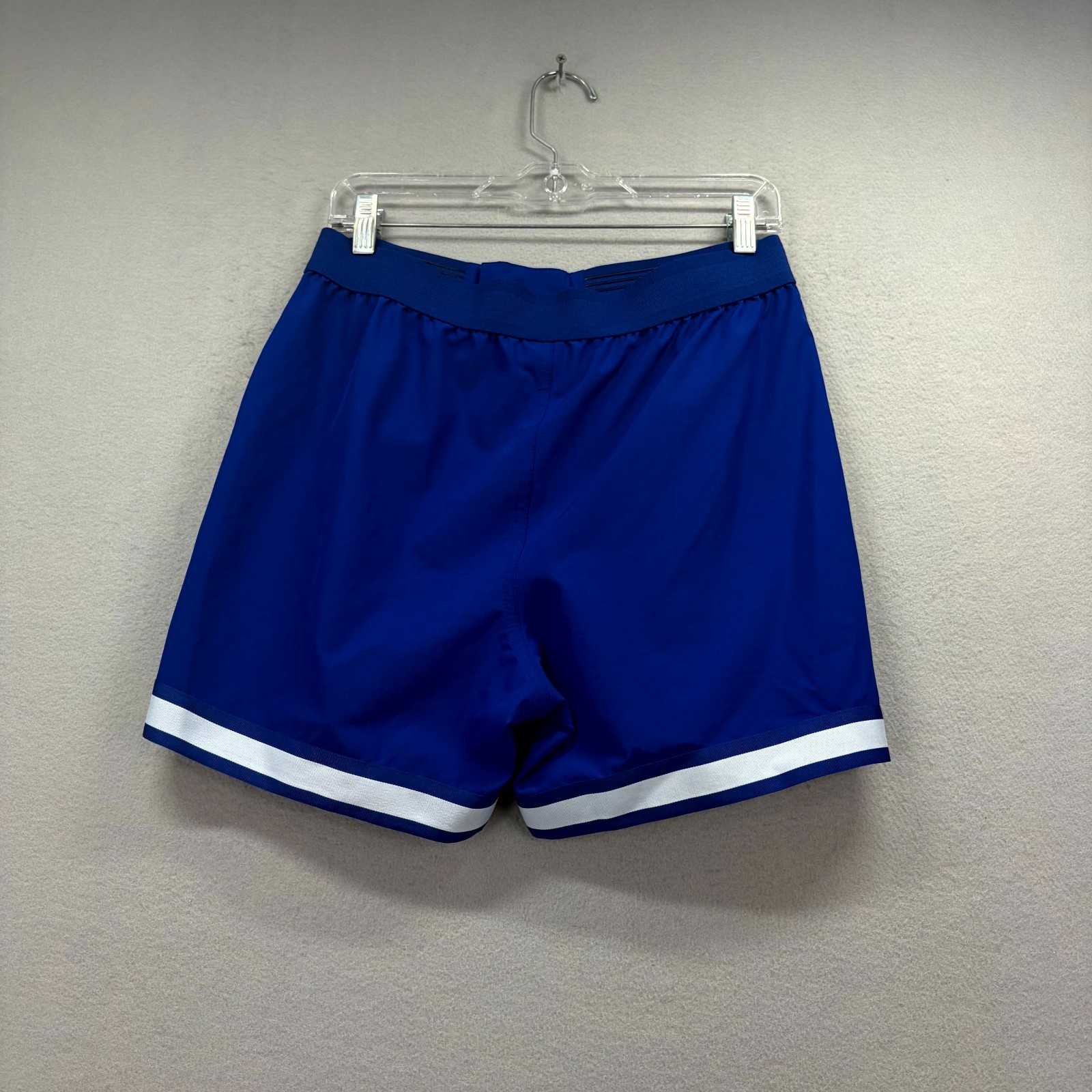 Lands’ End Shorts Mens M Blue Side Stripes Stretch Quick Dry Gym Running Board